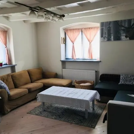 Guest house Pocsi Vendeghaz *