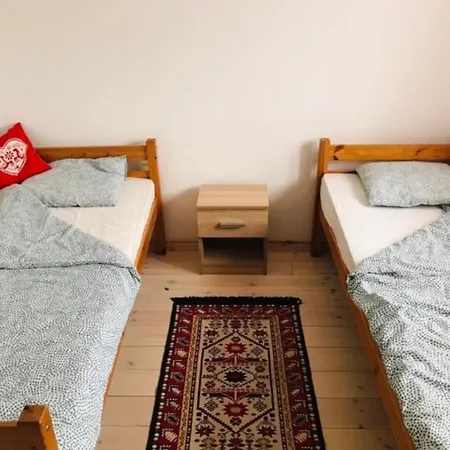 Pocsi Vendeghaz Гостевой дом 4*